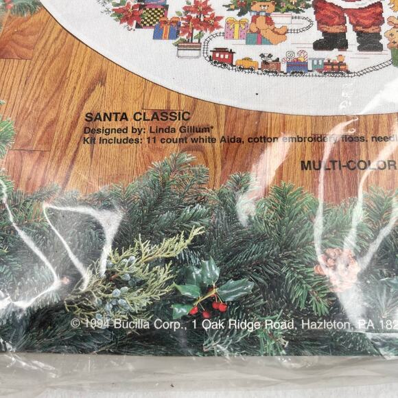 Bucilla Vintage 42" Round Counted Cross Stitch Tree Skirt Santa Classic New - Picture 15 of 16
